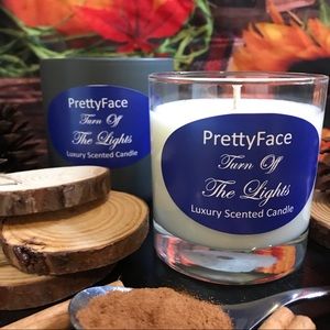 Spicy notes of fresh ground nutmeg with earthy notes of cedar.